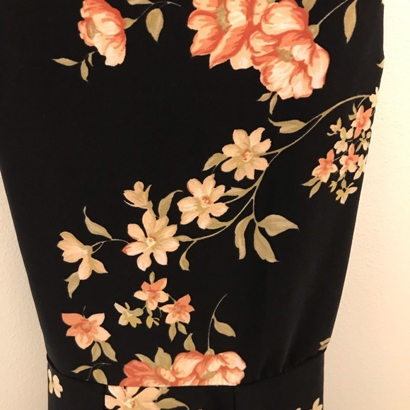 Brandy Melville Sundress Cross Back Floral OS - Picture 4 of 7